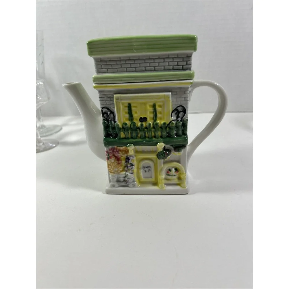 Vintage Tea Pot Cottage‎ Flower Shop Green Yellow